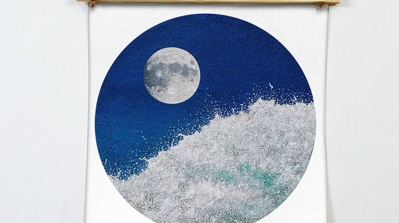 The sea and the moon have a love story.